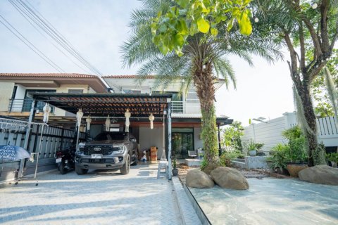 House in Kathu, Thailand 4 bedrooms № 85791 - photo 3