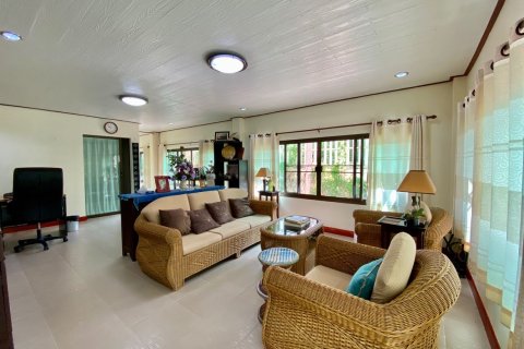 House in Chiang Mai, Thailand 12 bedrooms № 104385 - photo 29