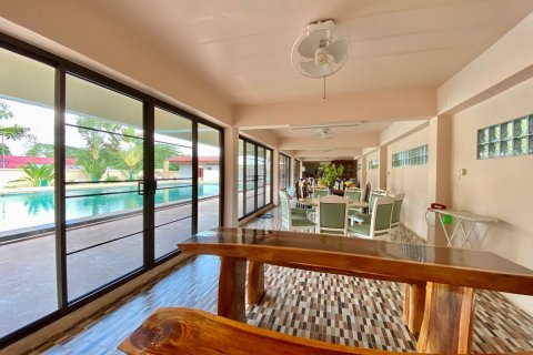 House in Chiang Mai, Thailand 12 bedrooms № 104385 - photo 16