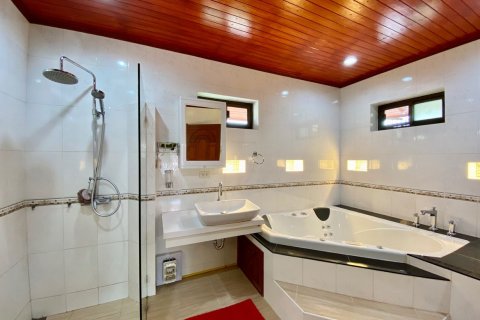 House in Chiang Mai, Thailand 12 bedrooms № 104385 - photo 7