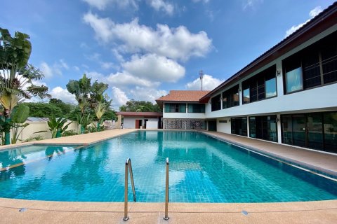 Maison à Chiang Mai, Thaïlande 12 chambres № 104385 - photo 18