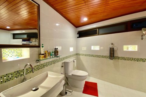 House in Chiang Mai, Thailand 12 bedrooms № 104385 - photo 4