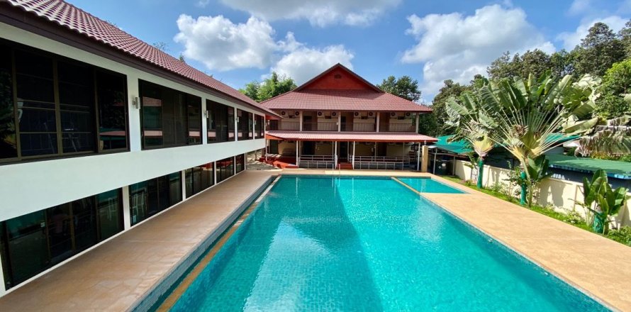 Maison à Chiang Mai, Thaïlande 12 chambres № 104385