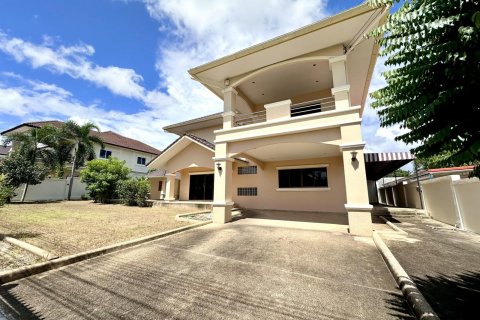 Дом в Паттайе, Таиланд с 5 спальнями  № 130214 - фото 3