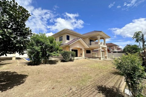 Дом в Паттайе, Таиланд с 5 спальнями  № 130214 - фото 2