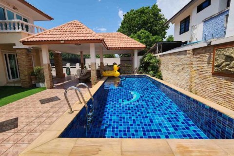 Дом в Паттайе, Таиланд с 4 спальнями  № 130216 - фото 4