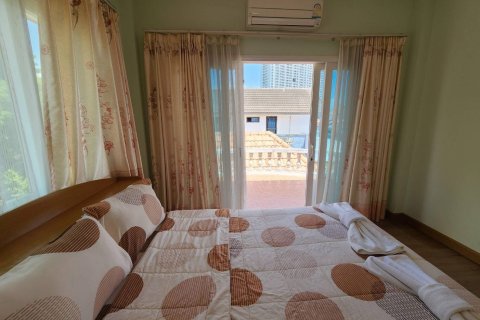 Дом в Паттайе, Таиланд с 4 спальнями  № 130216 - фото 14