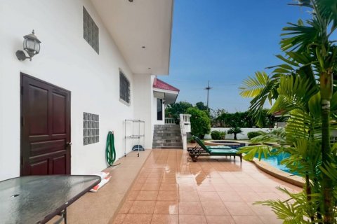 Villa in Cha-am, Thailand 3 bedrooms № 132732 - photo 8