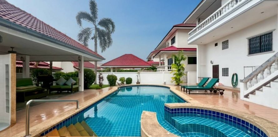 Villa in Cha-am, Thailand 3 bedrooms № 132732