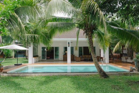 Вилла в Хуа Хине, Таиланд с 5 спальнями  № 132734 - фото 2