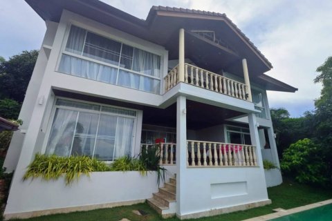 Villa in Ko Samui, Thailand 3 bedrooms № 132730 - photo 2
