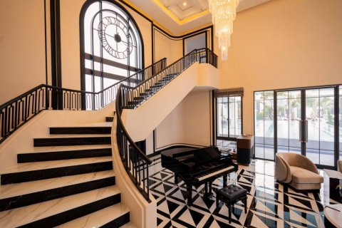 House in Bangkok, Thailand 5 bedrooms № 104609 - photo 3