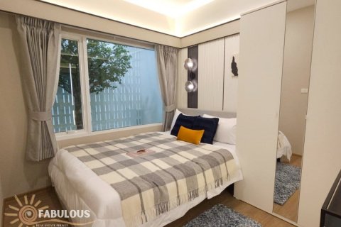 Condo in Phuket, Thailand, 2 bedrooms  № 124269 - photo 2