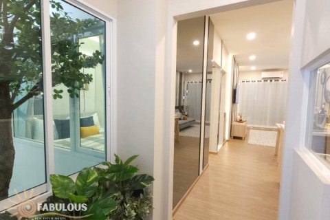Condo in Phuket, Thailand, 2 bedrooms  № 124269 - photo 3