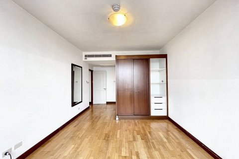 Condo in Bangkok, Thailand, 2 bedrooms № 106868 - photo 4