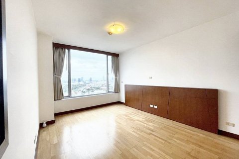 Condo in Bangkok, Thailand, 2 bedrooms № 106868 - photo 7