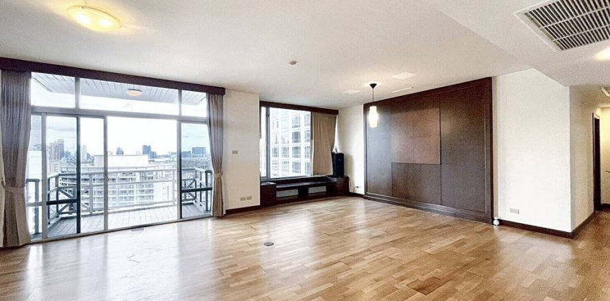 Condo in Bangkok, Thailand, 3 bedrooms № 106871