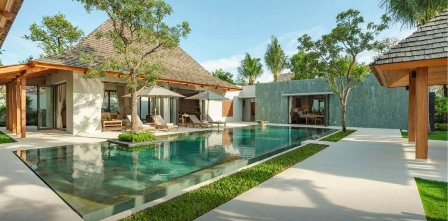 Villa in Phuket, Thailand 4 bedrooms № 132604