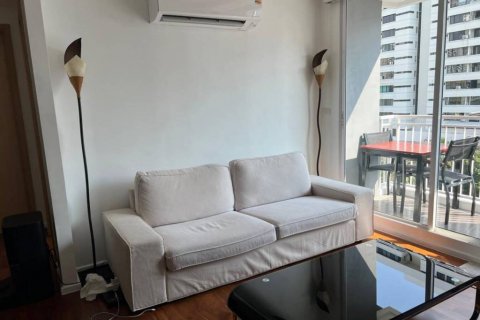 Condo à Khlong Toei, Bangkok, Thaïlande, 2 chambres  № 132500 - photo 2