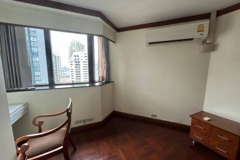 Кондоминиум с 3 спальнями в Бангкоке, Таиланд № 132499 - фото 3