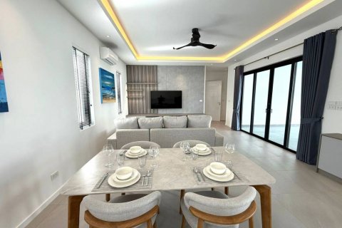 Villa in Hua Hin, Thailand 3 bedrooms № 132498 - photo 5