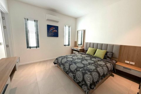 Villa in Hua Hin, Thailand 3 bedrooms № 132498 - photo 8