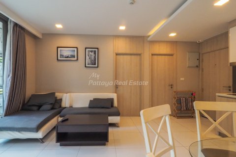 Condo in Bang Lamung, Thailand, 2 bedrooms № 104559 - photo 13