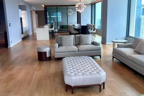 Кондоминиум с 3 спальнями в Бангкоке, Таиланд № 143167 - фото 2