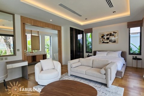 Villa in Phuket, Thailand 4 bedrooms № 84972 - photo 5