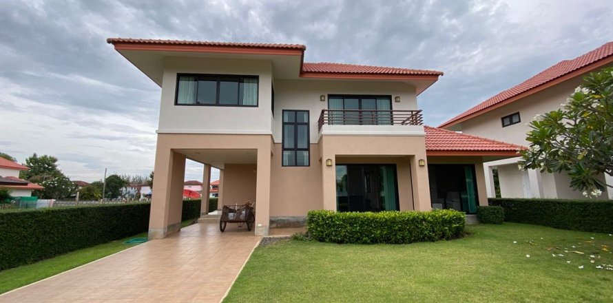 Дом в Чиангмае, Таиланд с 3 спальнями  № 104681