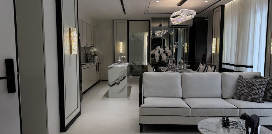 Квартира в Паттайе, Таиланд с 4 комнатами  № 123245