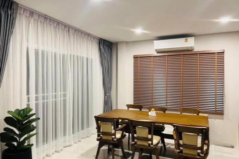 Дом в Бангкоке, Таиланд с 3 спальнями  № 132102 - фото 11