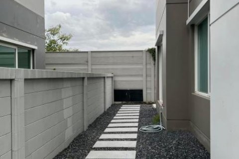 Дом в Бангкоке, Таиланд с 3 спальнями  № 132102 - фото 4