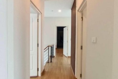 Дом в Бангкоке, Таиланд с 3 спальнями  № 132102 - фото 19