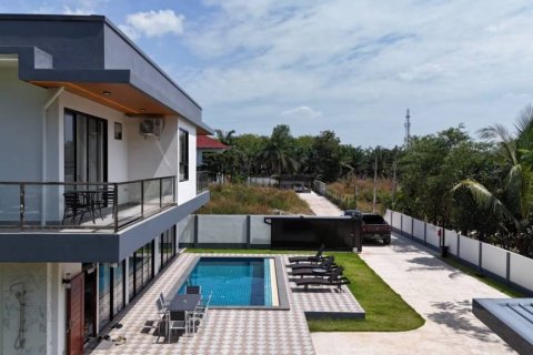 Вилла в Краби, Таиланд с 5 спальнями  № 124788 - фото 1