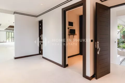 House in Phuket, Thailand 5 bedrooms № 130842 - photo 12