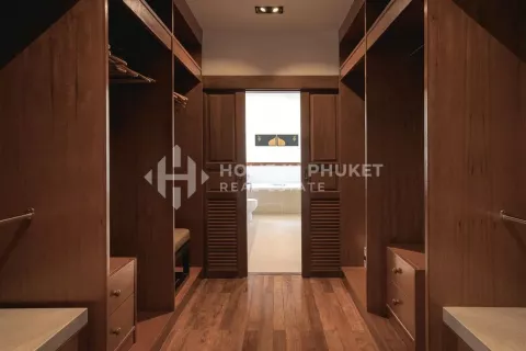 House in Phuket, Thailand 4 bedrooms № 130841 - photo 12