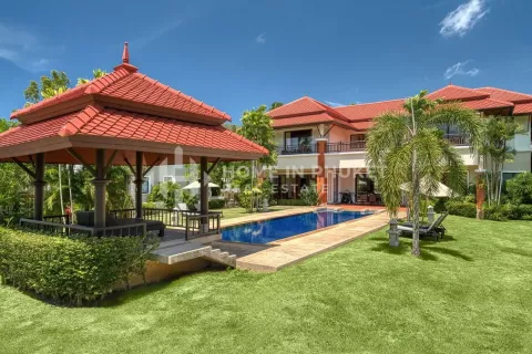 House in Phuket, Thailand 4 bedrooms № 130841 - photo 3