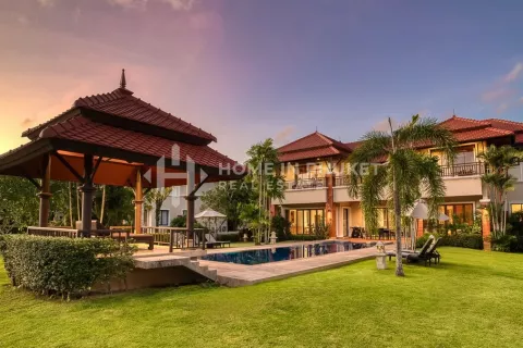 House in Phuket, Thailand 4 bedrooms № 130841 - photo 29