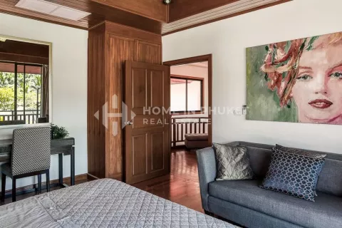 House in Phuket, Thailand 4 bedrooms № 130841 - photo 18