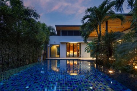 Вилла в Раваи, Таиланд с 3 спальнями № 132627 - фото 1