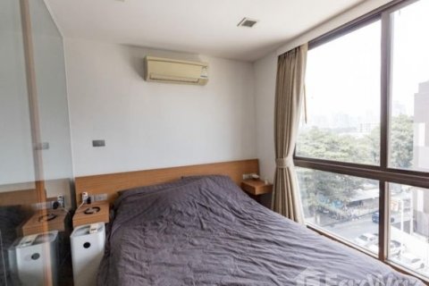 Кондоминиум с 1 спальней в Клонг Тоэй, Бангкок, Таиланд № 123989 - фото 5