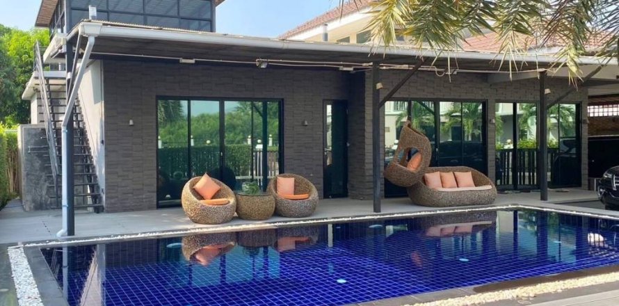 Villa in Hua Hin, Thailand 3 bedrooms № 100520