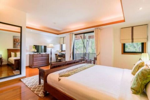 Duplex in Bang Tao, Thailand 2 bedrooms № 101027 - photo 9