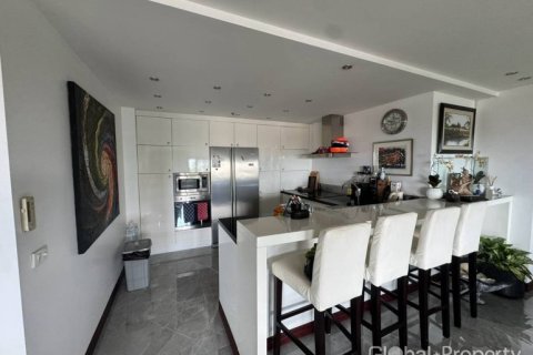 Condo in Pattaya, Thailand, 3 bedrooms  № 132318 - photo 5
