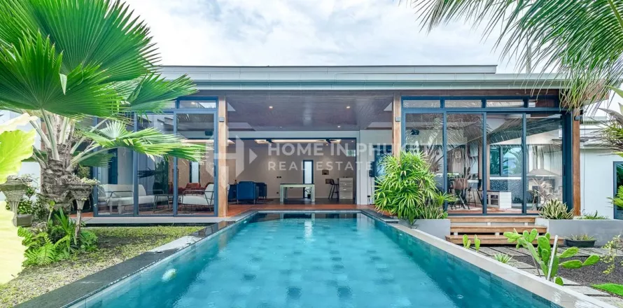 House in Phuket, Thailand 3 bedrooms № 130870