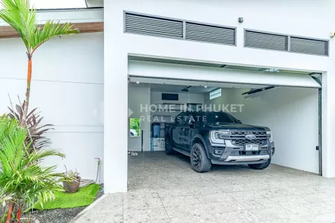 House in Phuket, Thailand 3 bedrooms № 130870 - photo 25