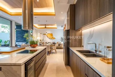 House in Phuket, Thailand 3 bedrooms № 130866 - photo 10