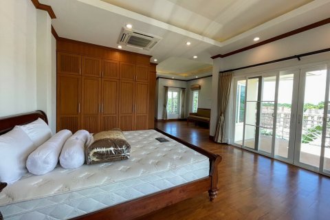 House in Chiang Mai, Thailand 4 bedrooms № 121844 - photo 17
