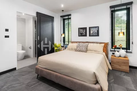 Maison à Rawai, Thaïlande 4 chambres № 131238 - photo 16